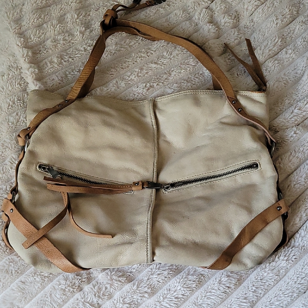 Lucky Brand Elegant Cream Leather Shoulder Bag